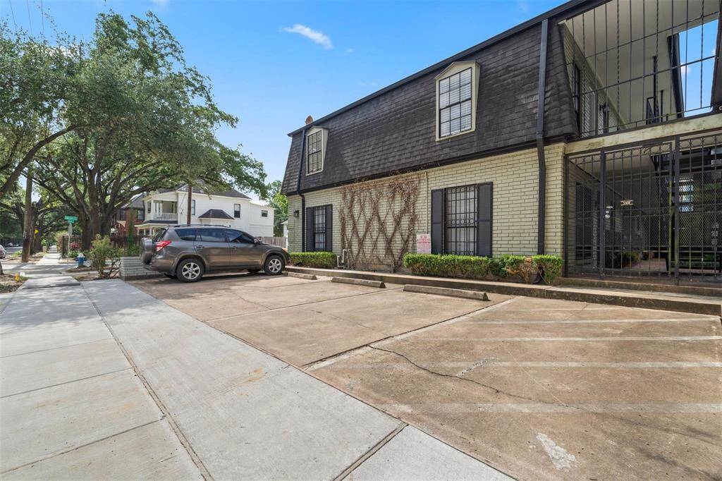 Small Complex makes it great!