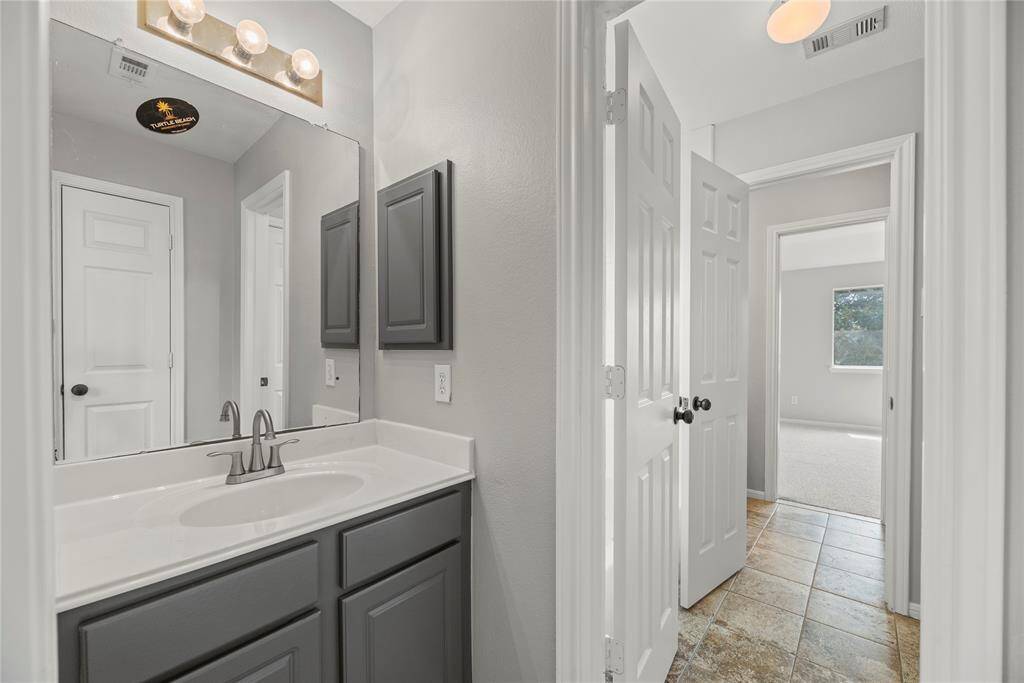 With 3.5 bathrooms, this home makes morning and evening routines a non-issue. Everyone has a space to groom and get ready for the busy day ahead.