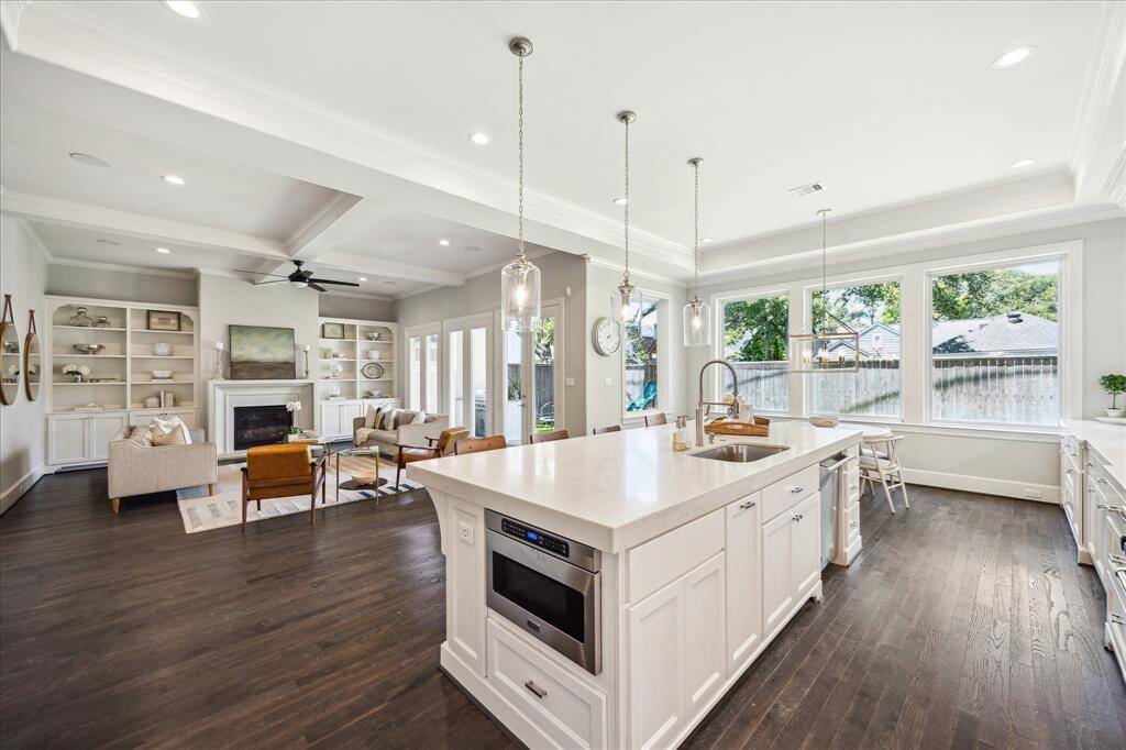 Another view of the Chef's Kitchen.