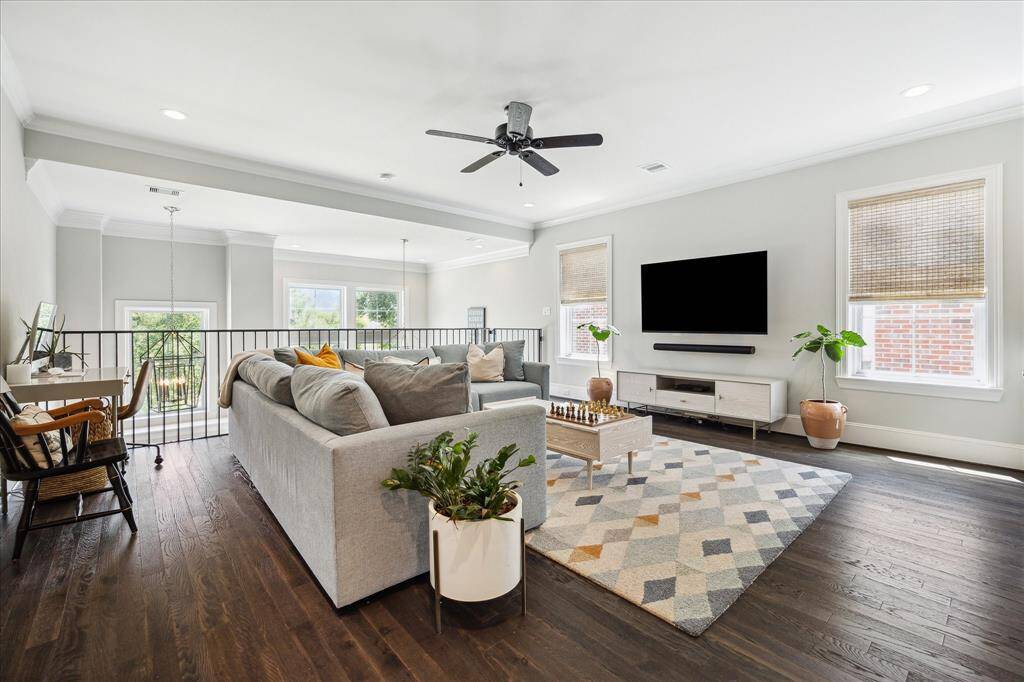 The 2nd level offers a fabulous Gameroom (19' x 17') with wood flooring, dry bar and great space.