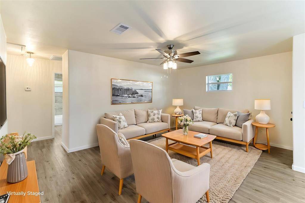 Living room virtually staged