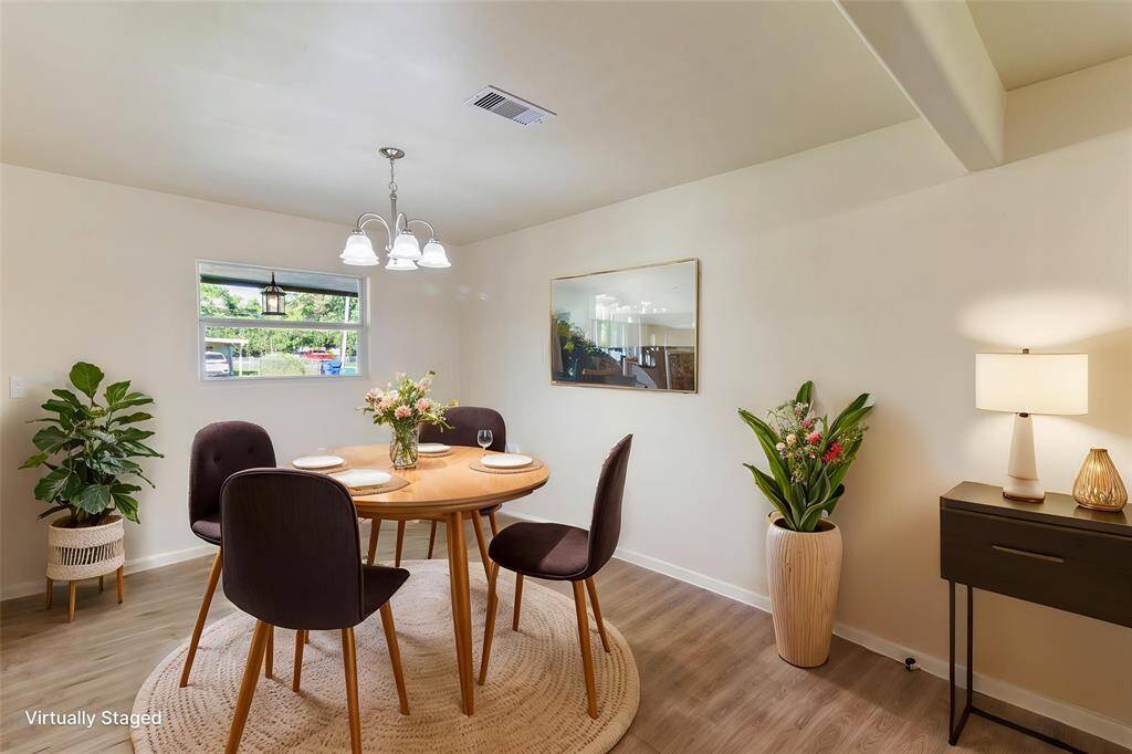 Dining area virtually staged