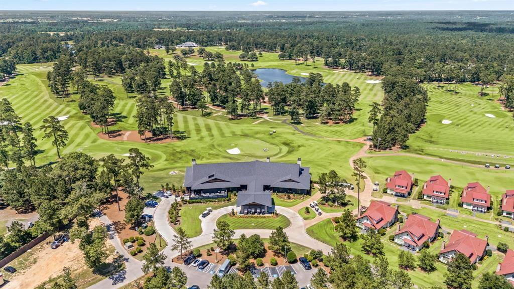 Welcome to Bluejack National. With it's top rated golf course and endless amenities, you will find resort life a stone's throw from city living.