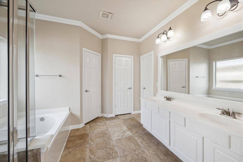 Primary bathroom with double sinks!!!