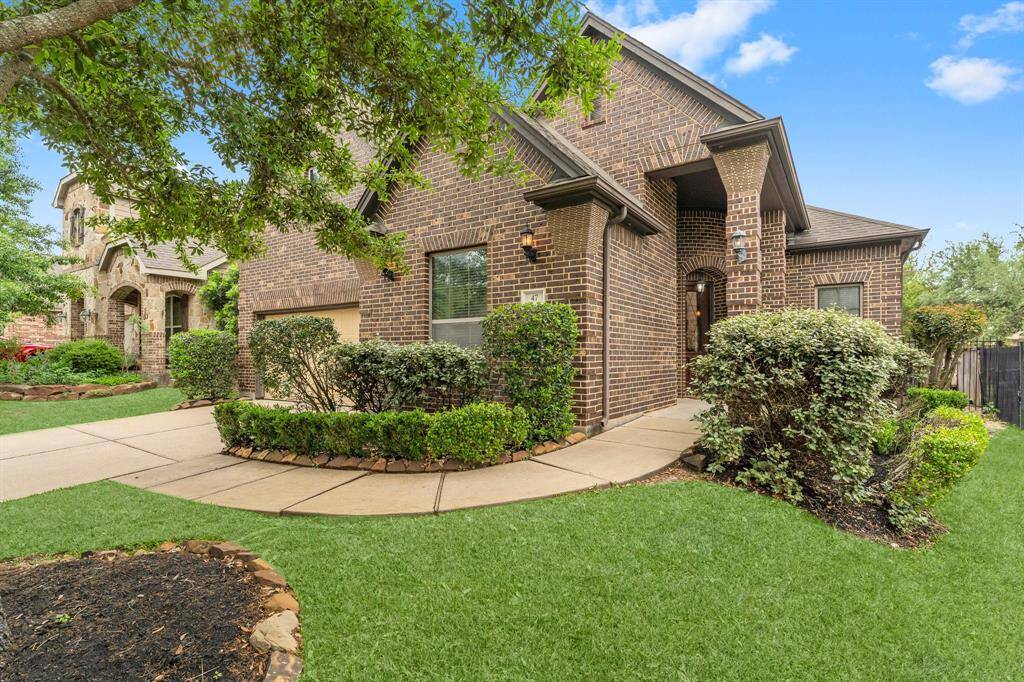 Welcome home to 47 Hearthshire Circle