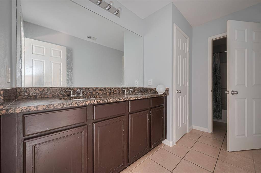 Upstairs double sink bathroom