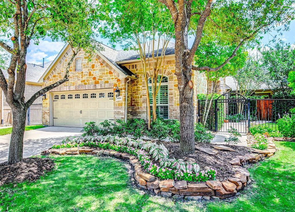 Welcome to this beautiful single-story home offering 3 bedrooms and 2 bathrooms, ideally situated on a cul-de-sac lot in the desirable Cinco Ranch Southwest community.