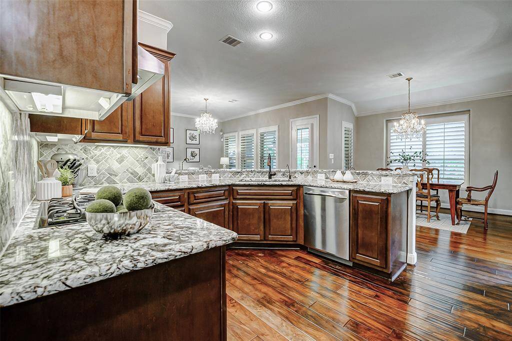 With generous counter space, cabinets, and drawers, this kitchen ensures dedicated storage for all your essentials.