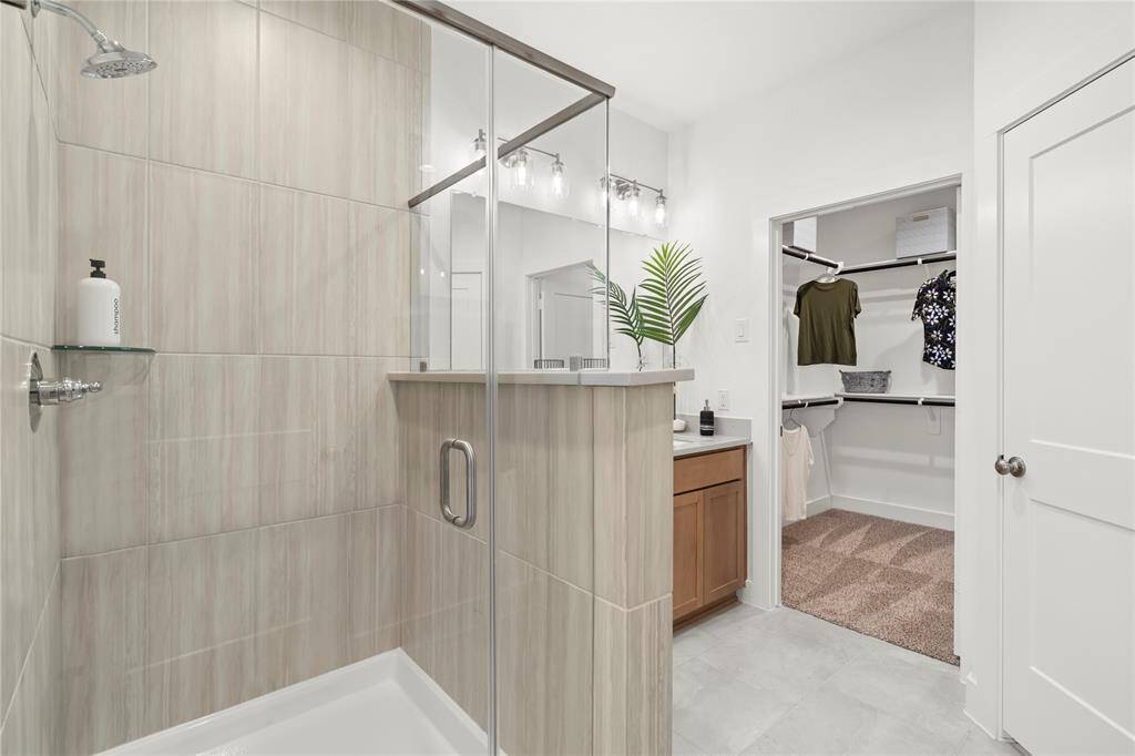 Photos are REPRESENTATIVE of the home /floor plan and are NOT of the actual home.  Selections, features, and room options may vary.  For more info, contact Chesmar Homes.
