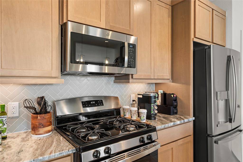 Photos are REPRESENTATIVE of the home /floor plan and are NOT of the actual home.  Selections, features, and room options may vary.  For more info, contact Chesmar Homes.