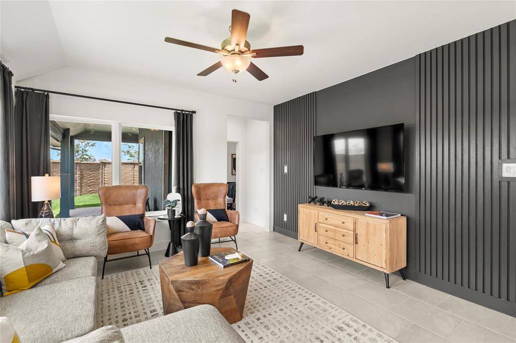 Photos are REPRESENTATIVE of the home /floor plan and are NOT of the actual home.  Selections, features, and room options may vary.  For more info, contact Chesmar Homes.