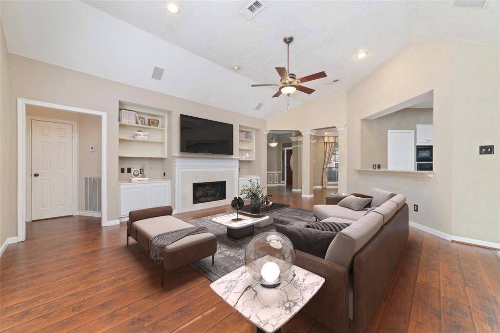 Family room, virtual staging