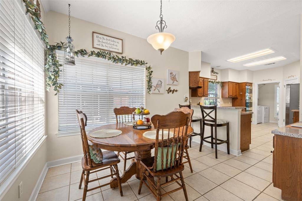 Off to the breakfast nook area.