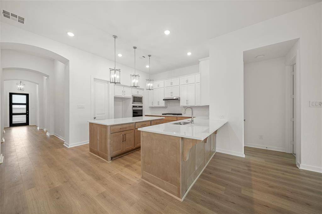 Representative Kitchen/Entry