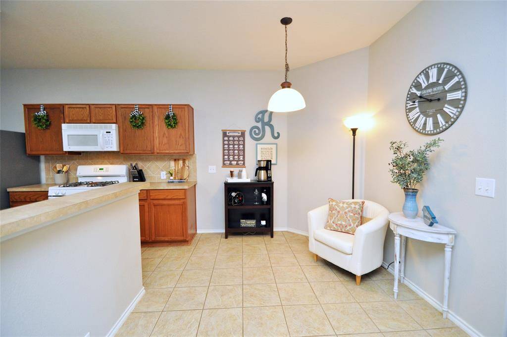 What a nice niche to replax with coffee in the morning or a glass of wine in the evening reading your favorite book.