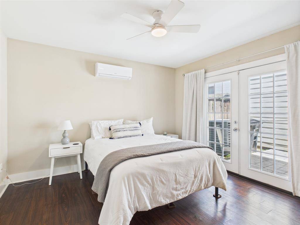 Secondary bedroom (1st floor)