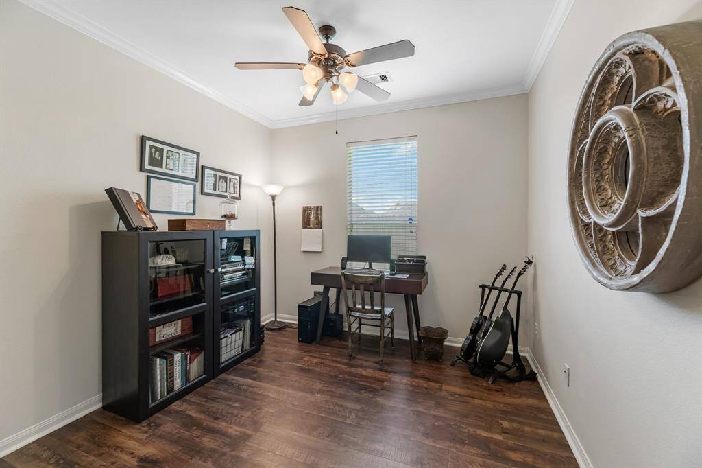 Office/study or flex space just off the main living area.