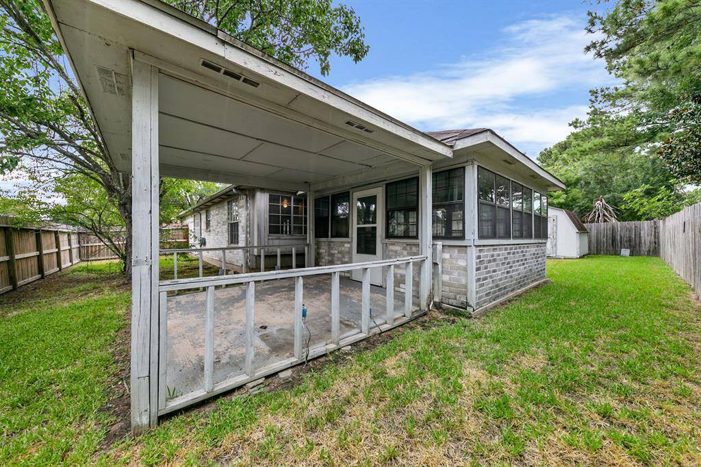 Off the home there is a covered patio! Previous photos from 2022 Prior to freeze
