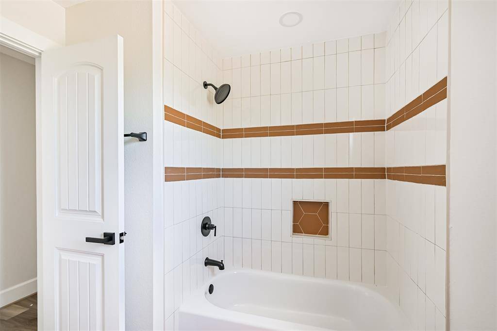 Secondary Bath