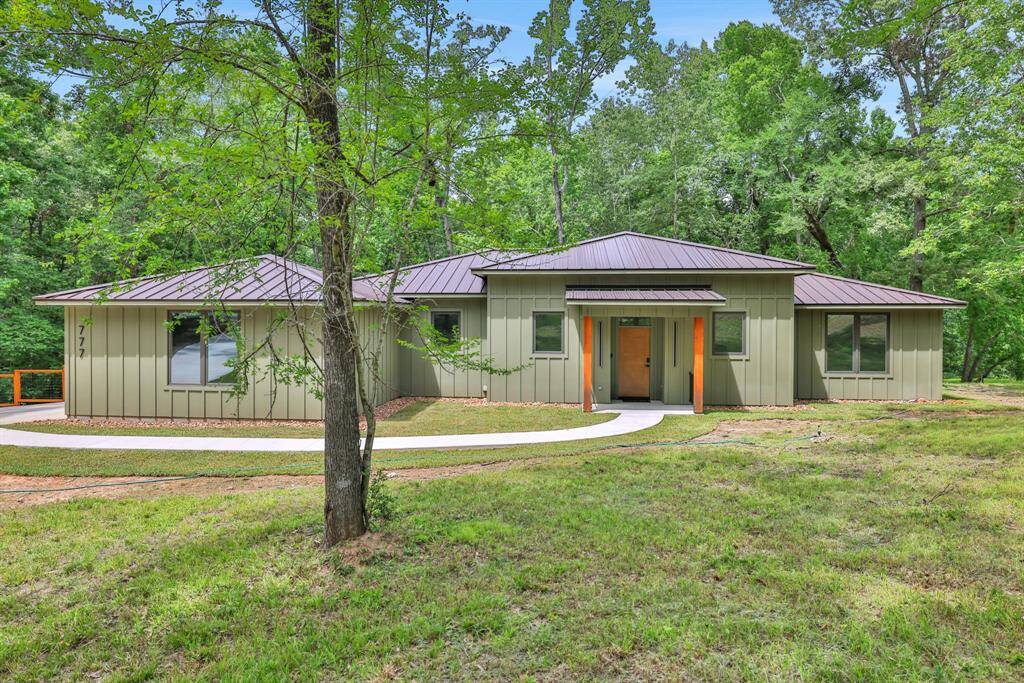 Welcome to your new 3.7 acre retreat at 777 S Cape Royale Drive