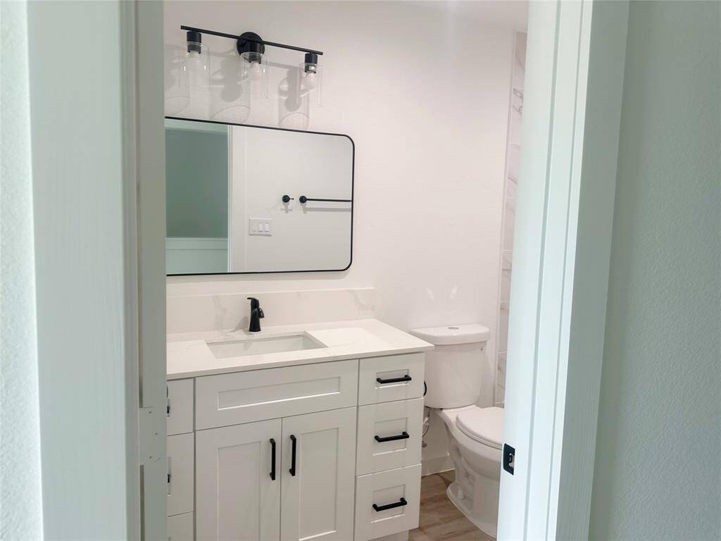 hallway full bathroom