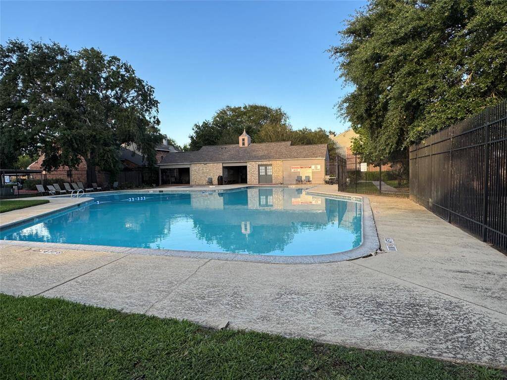 Steps away is the Pristine Community pool