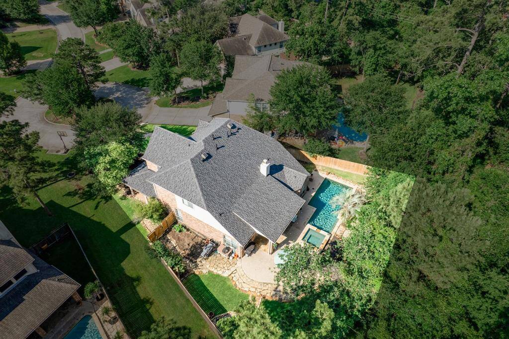 Great lot on a cul-de-sac street with no direct back neighbors.