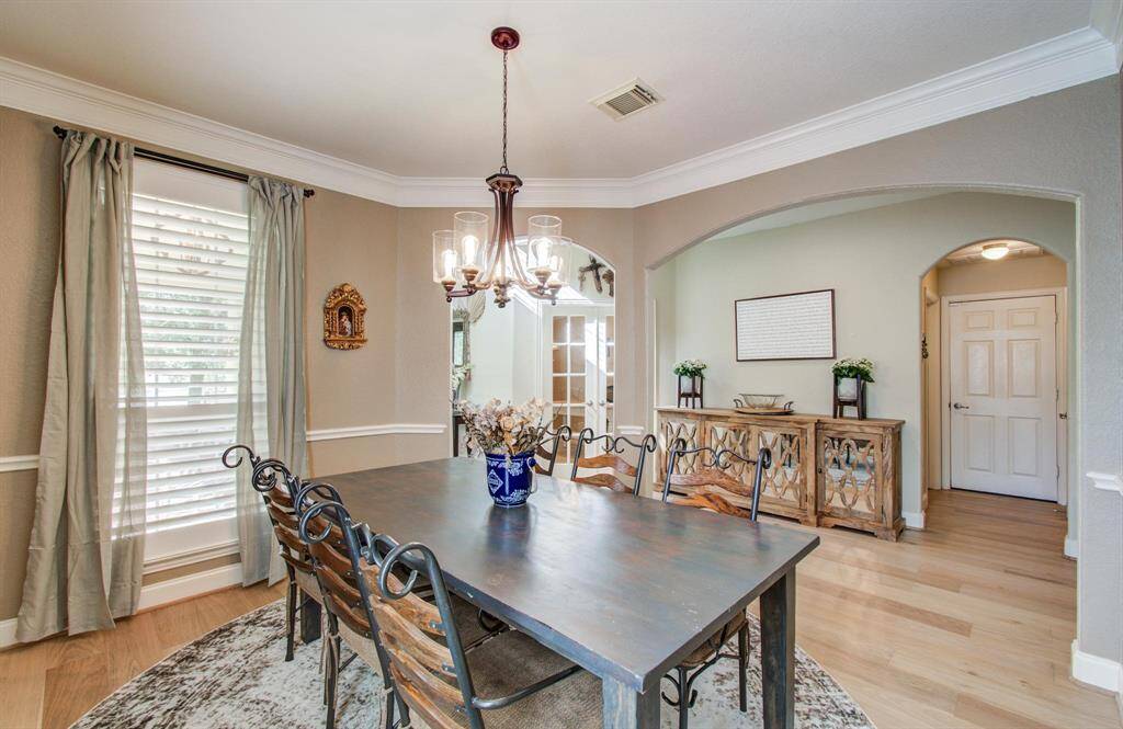 This dining space is perfect for family gatherings.