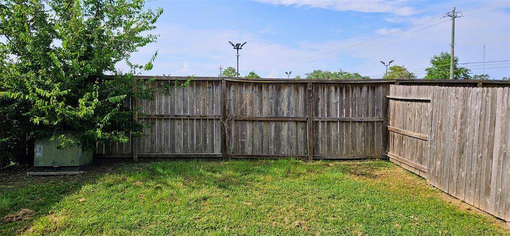 FULLY FENCED BACKYARD