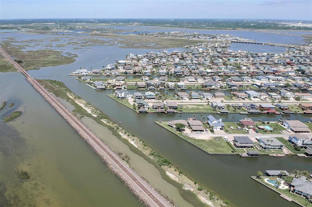The boating exit is upper left of picture. The view shows the BV lateral canal, and Highlands Bayou