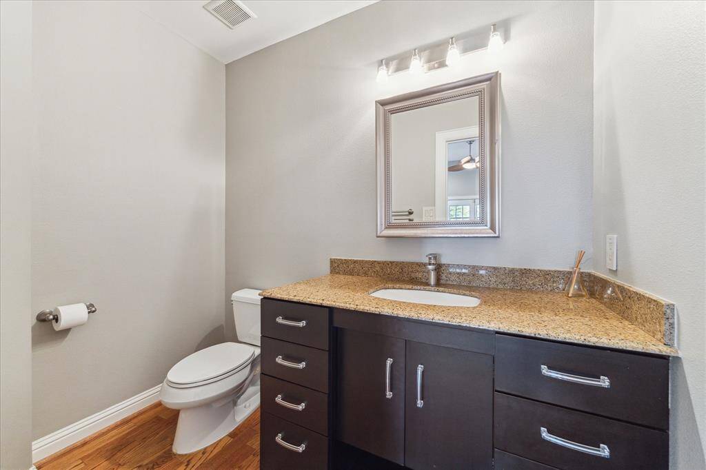 Second floor: The elegant powder room is beautifully finished and impeccably maintained, offering a touch of luxury for guests and everyday use.