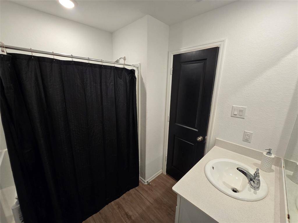Secondary bathroom