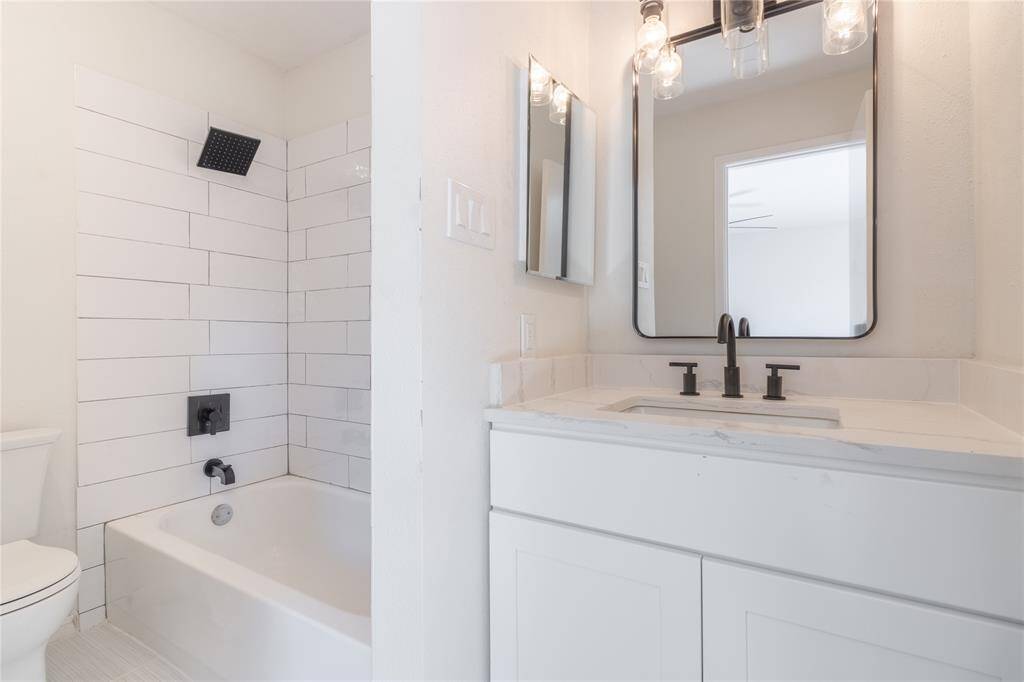 Primary Bath2