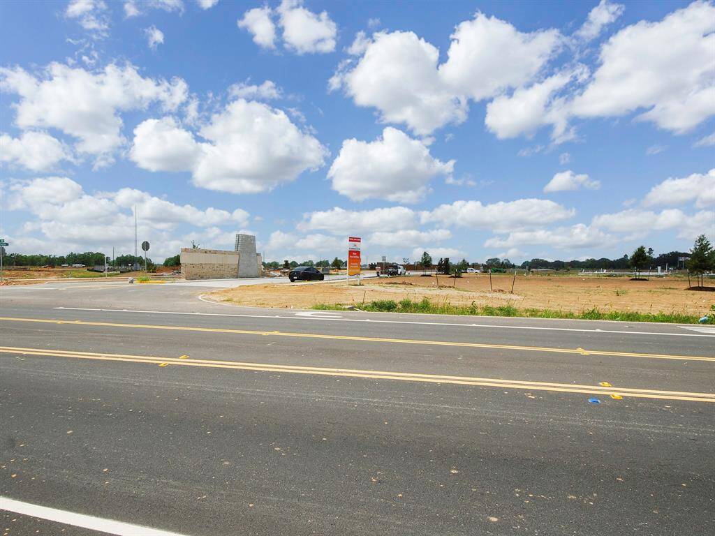 This shows a look at the Summerview entrance. It's about 177-Acre tract.