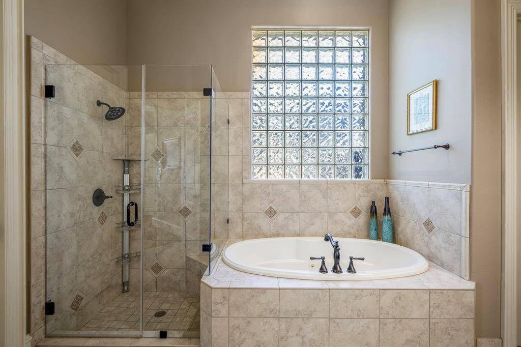 The bathroom is is neutral tones, so easy to personalize to your own taste.