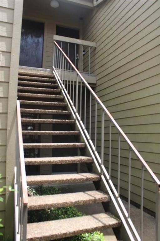 Stairwell to unit