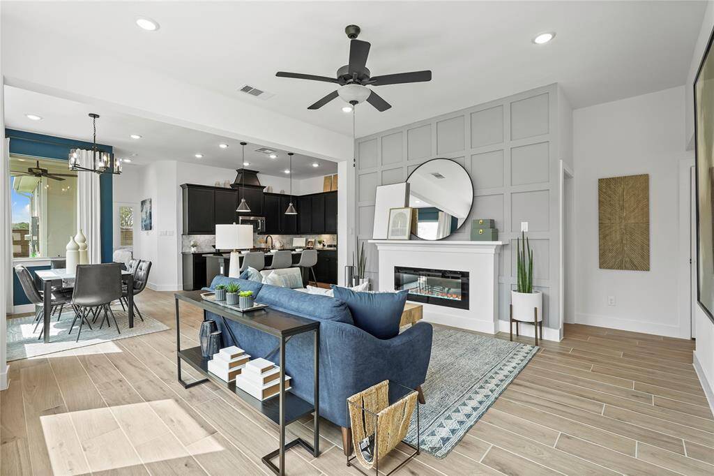 Photos are REPRESENTATIVE of the home /floor plan and are NOT of the actual home. Selections, features, and room options may vary.