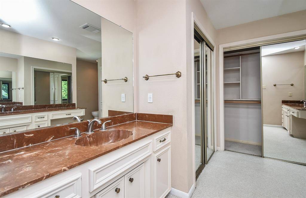 Such pretty bathroom countertops!