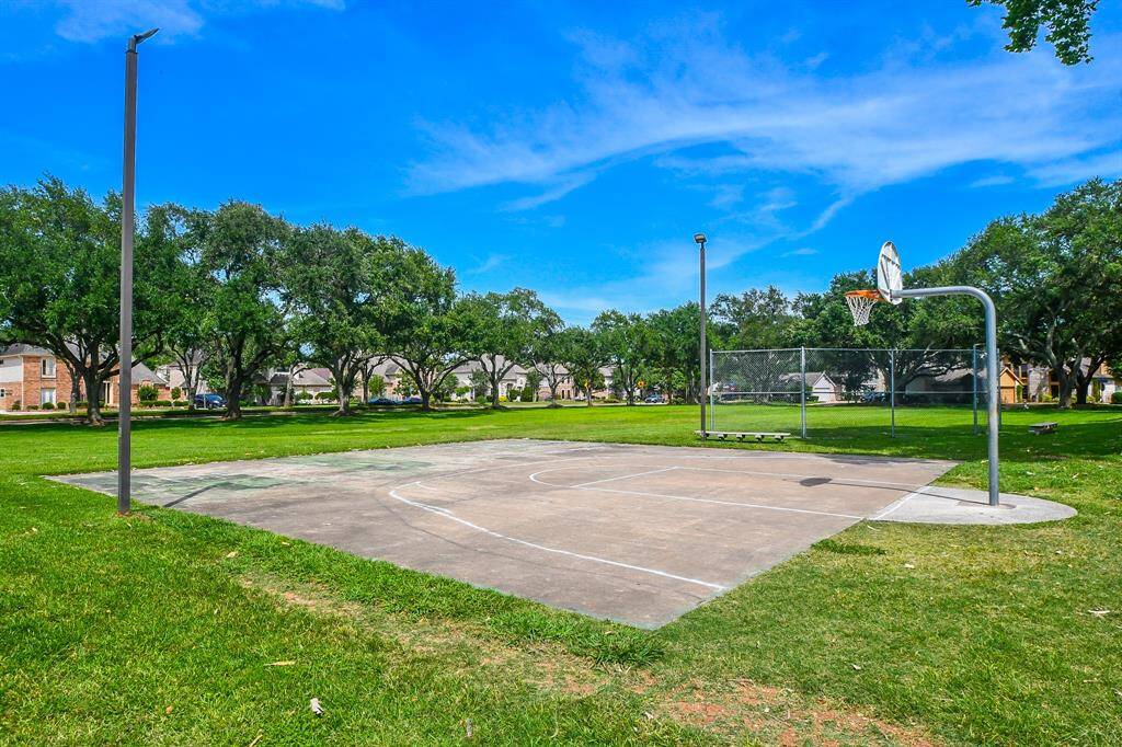 There's even a basketball court and a baseball diamond, complete with benches for the players!  Such fun!