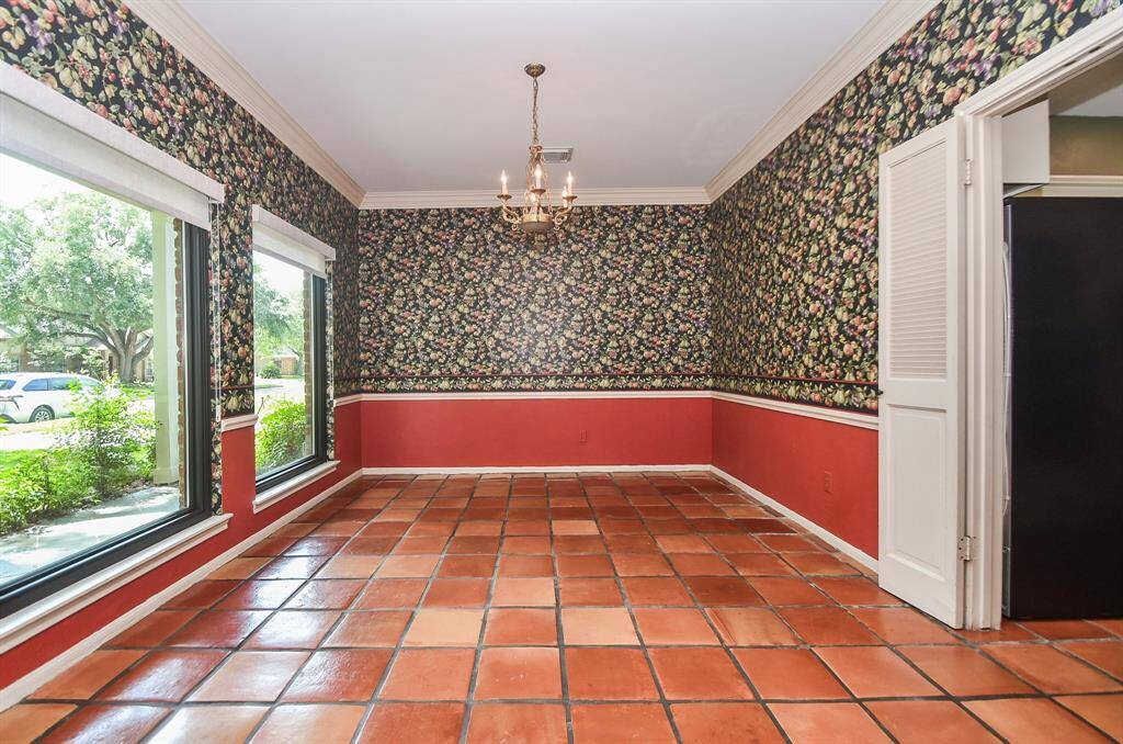 The formal dining room is to the left as you enter.
