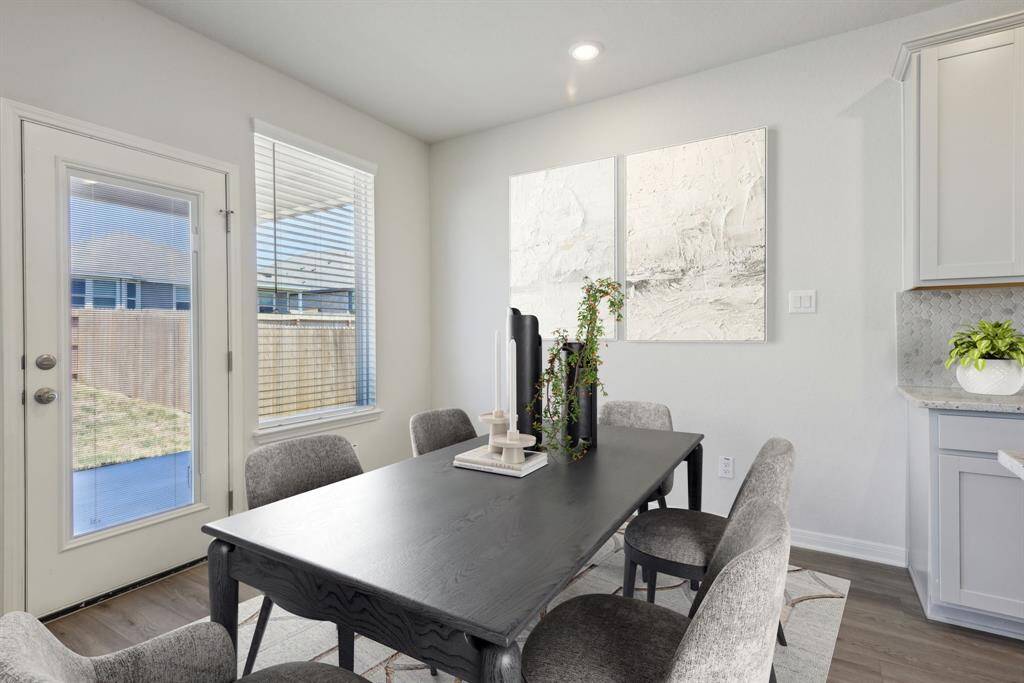 Photo is not of the actual home but is an inspirational photo of builder’s model home and may depict options, furnishings, and/or decorator features that are not included.