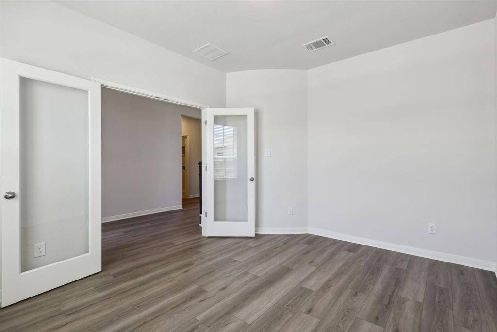 Photo is not of the actual home but is an inspirational photo of builder’s model home and may depict options, furnishings, and/or decorator features that are not included.