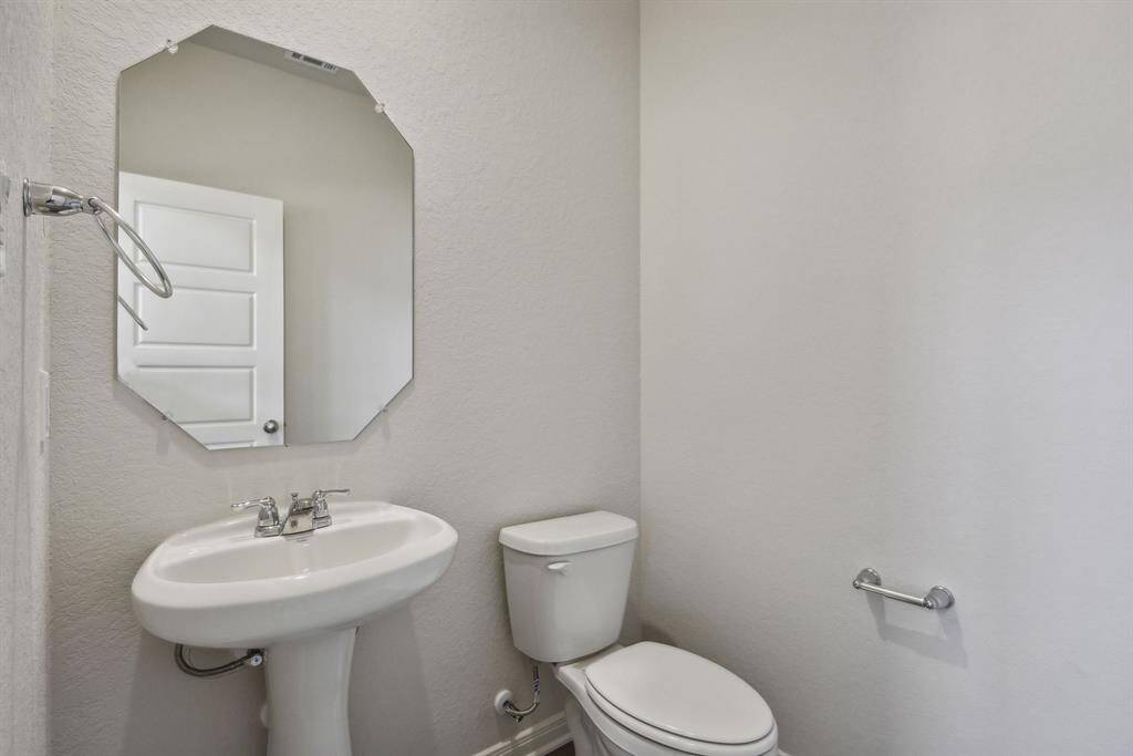 Photo is not of the actual home but is an inspirational photo of builder’s model home and may depict options, furnishings, and/or decorator features that are not included.