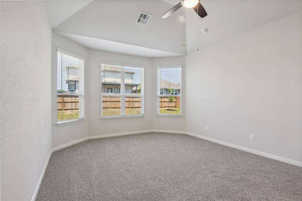 Photo is not of the actual home but is an inspirational photo of builder’s model home and may depict options, furnishings, and/or decorator features that are not included.