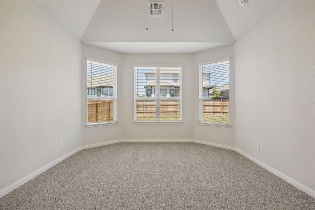 Photo is not of the actual home but is an inspirational photo of builder’s model home and may depict options, furnishings, and/or decorator features that are not included.