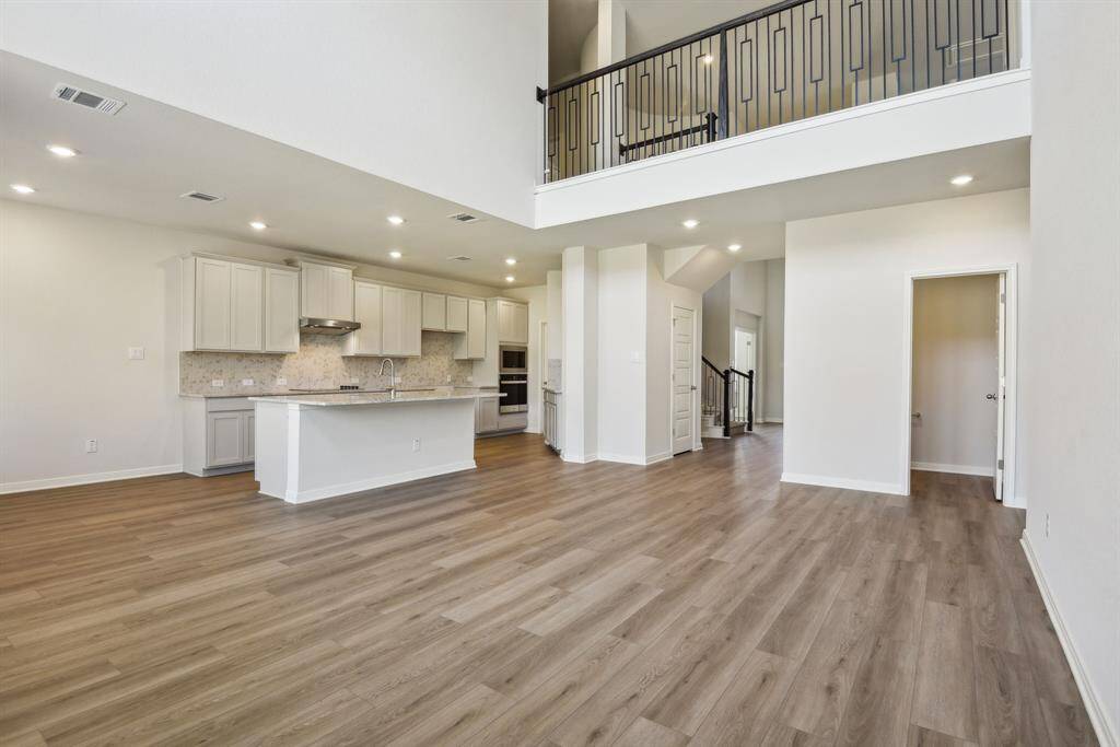 Photo is not of the actual home but is an inspirational photo of builder’s model home and may depict options, furnishings, and/or decorator features that are not included.
