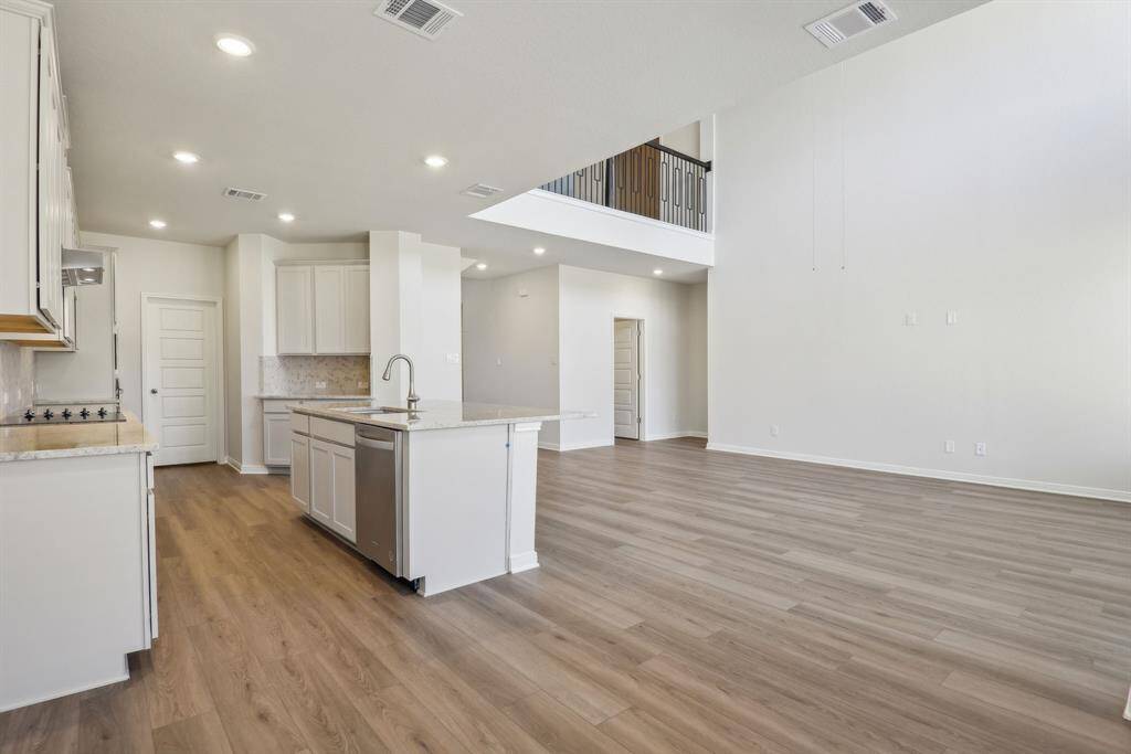 Photo is not of the actual home but is an inspirational photo of builder’s model home and may depict options, furnishings, and/or decorator features that are not included.