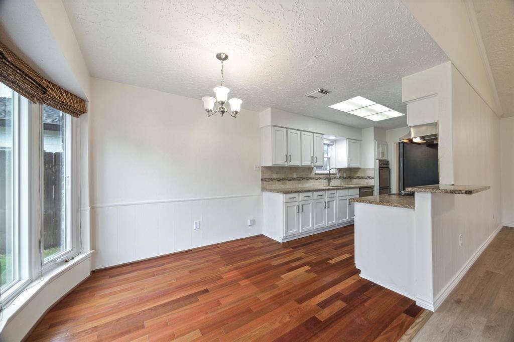 Breakfast Room