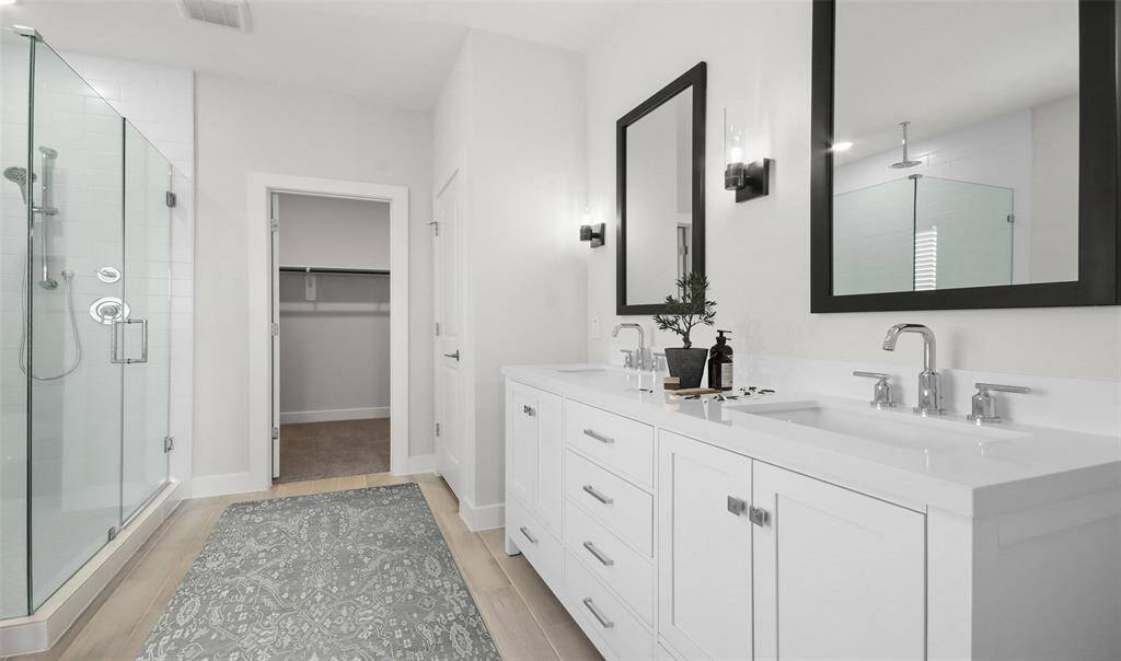 Relaxing primary bath (*Photo not of actual home and used for illustration purposes only.)