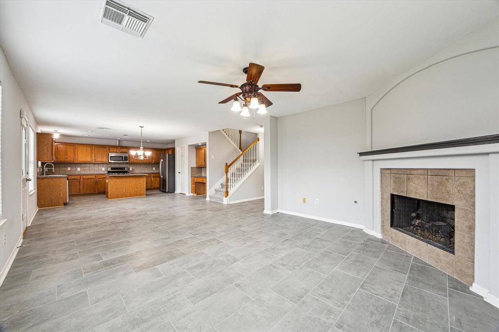 The entire first floor is tiled.
